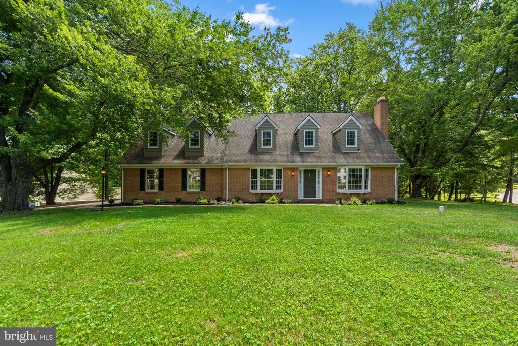 10054 GREEN CLOVER DR, Ellicott City, MD 21042