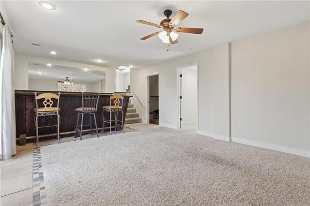 6708 NW 50TH Street, Kansas City, MO 64152