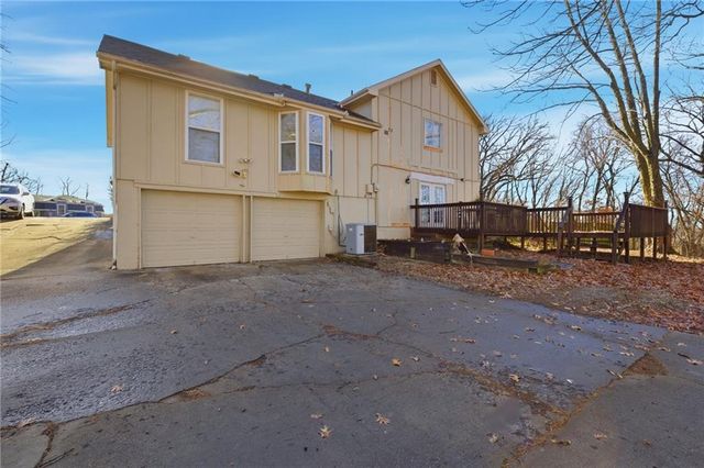 6708 NW 50TH Street, Kansas City, MO 64152