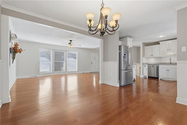 6708 NW 50TH Street, Kansas City, MO 64152