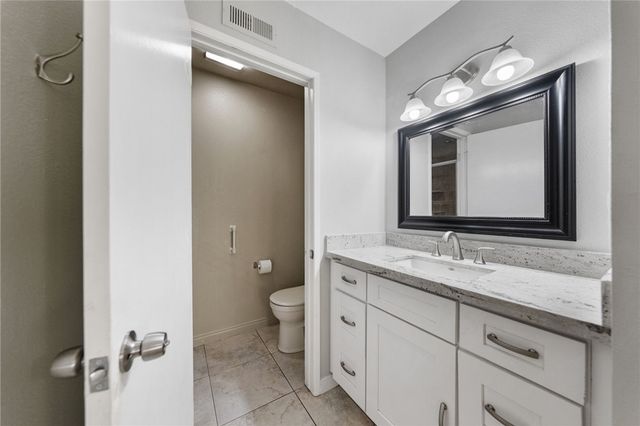 1453 Post, Fullerton, CA 92833