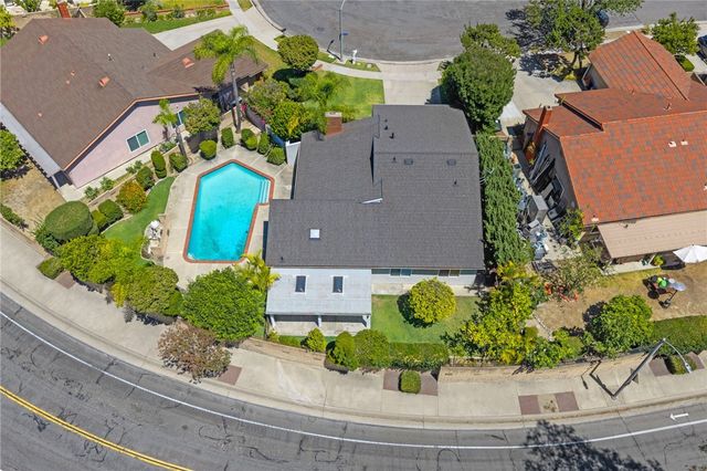 1453 Post, Fullerton, CA 92833