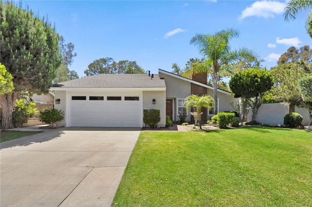 1453 Post, Fullerton, CA 92833