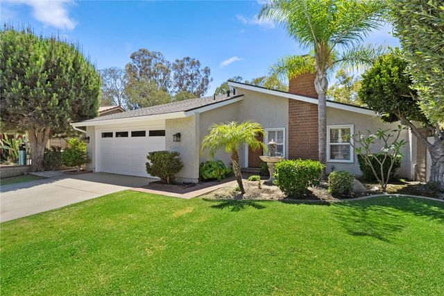 1453 Post, Fullerton, CA 92833