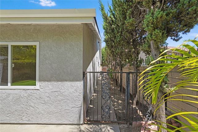 1453 Post, Fullerton, CA 92833