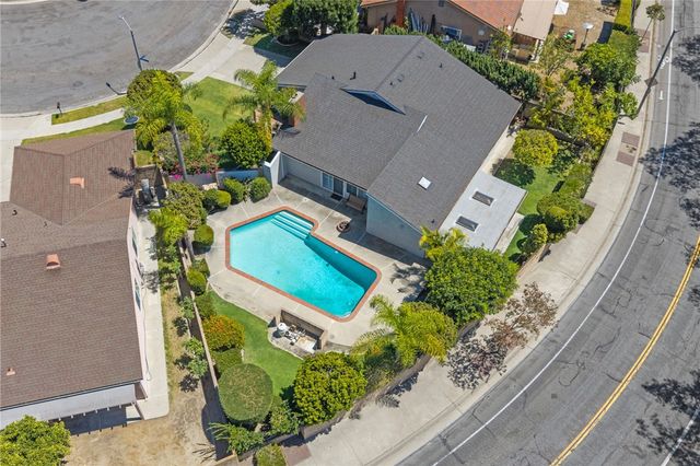 1453 Post, Fullerton, CA 92833
