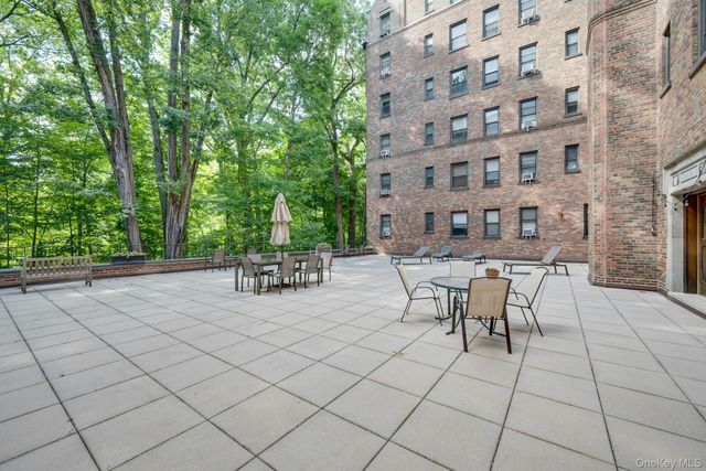 143 Garth Road 1J, Scarsdale, NY 10583