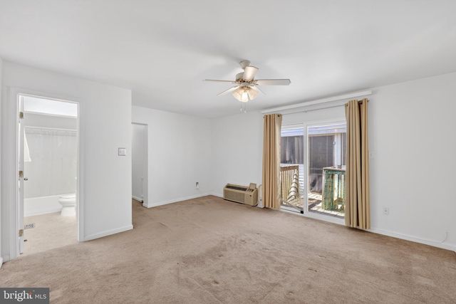 10702 HOLLAWAY DR, Upper Marlboro, MD 20772