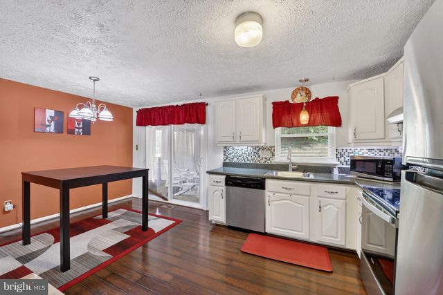 10702 HOLLAWAY DR, Upper Marlboro, MD 20772