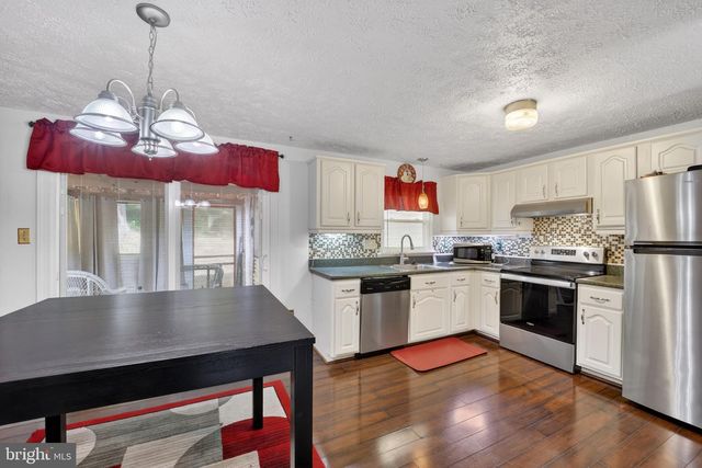10702 HOLLAWAY DR, Upper Marlboro, MD 20772