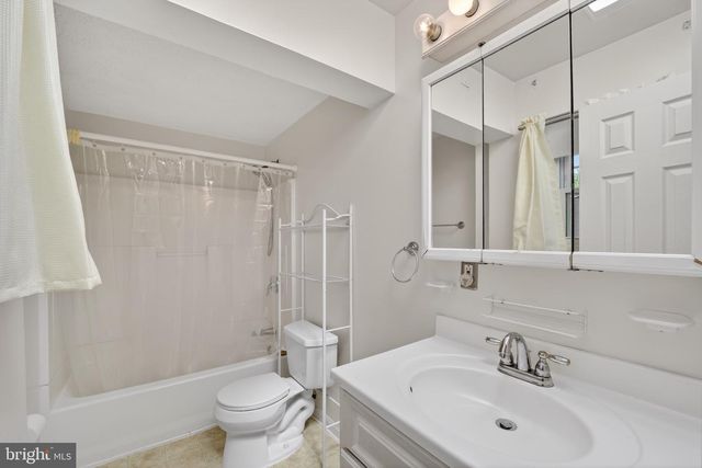10702 HOLLAWAY DR, Upper Marlboro, MD 20772