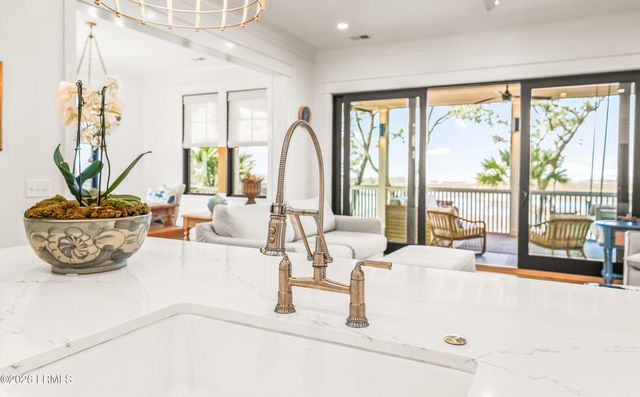 84 Old Oyster Factory Road, Beaufort, SC 29906