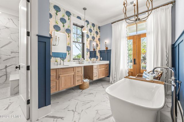 84 Old Oyster Factory Road, Beaufort, SC 29906