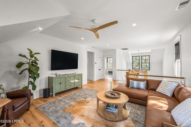 84 Old Oyster Factory Road, Beaufort, SC 29906