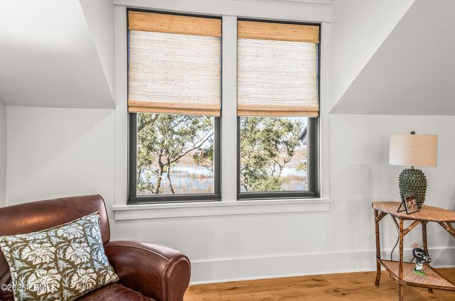 84 Old Oyster Factory Road, Beaufort, SC 29906