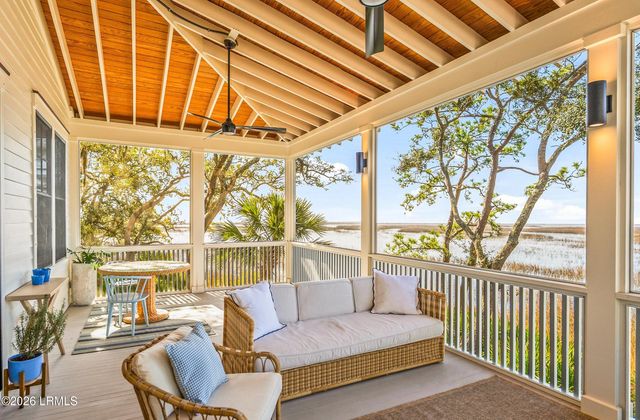 84 Old Oyster Factory Road, Beaufort, SC 29906