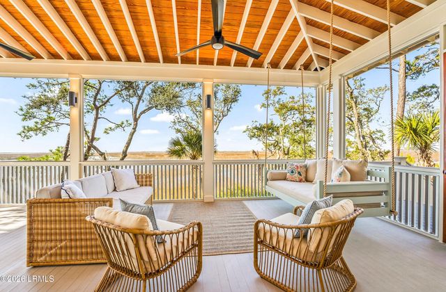 84 Old Oyster Factory Road, Beaufort, SC 29906