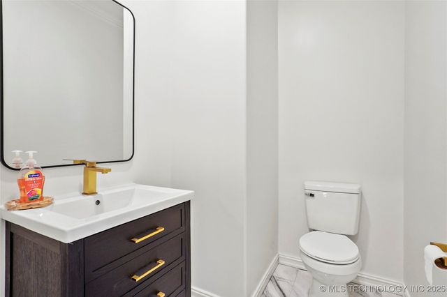 11280 S 72nd East Court, Bixby, OK 74008