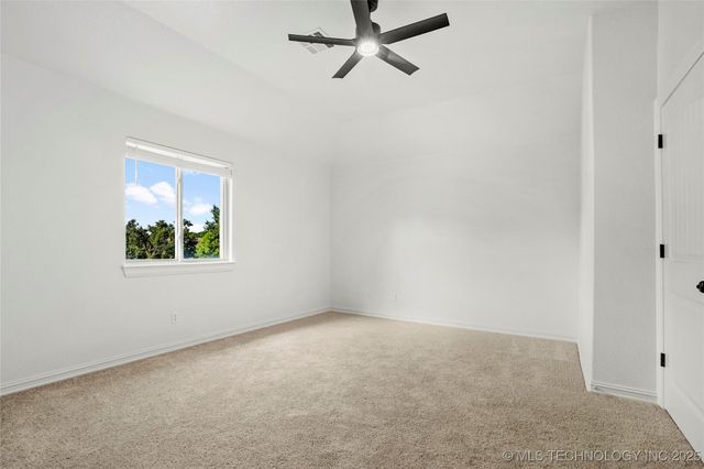 11280 S 72nd East Court, Bixby, OK 74008