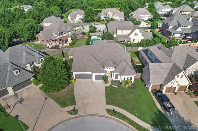 11280 S 72nd East Court, Bixby, OK 74008