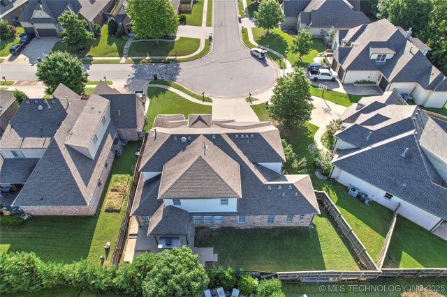 11280 S 72nd East Court, Bixby, OK 74008