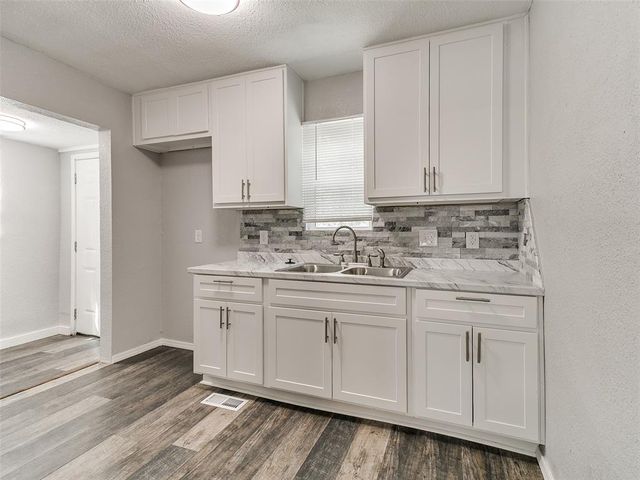 917 SW 49th Street, Oklahoma City, OK 73109