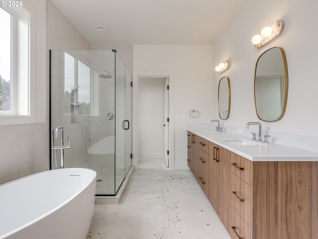 11008 Ne 55TH Ave, Vancouver, WA 98686