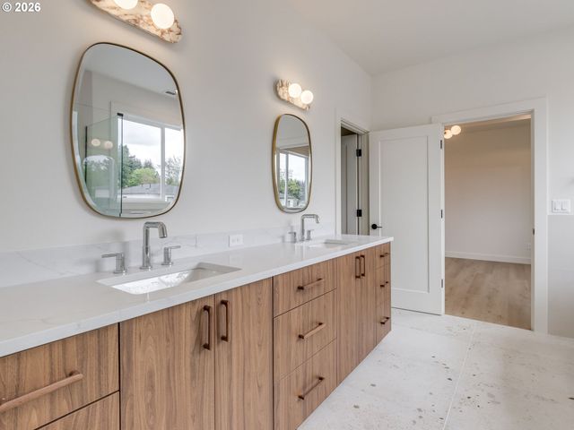 11008 Ne 55TH Ave, Vancouver, WA 98686