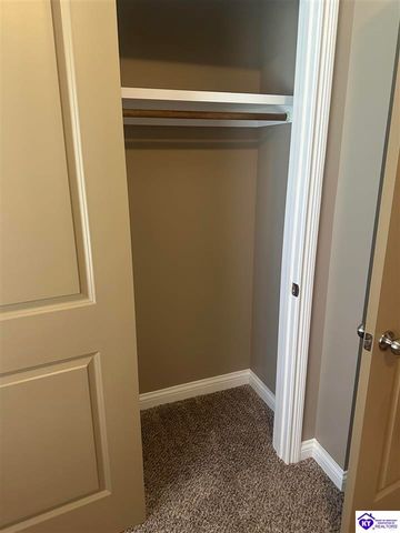 230 Diamond Court, Vine Grove, KY 40175