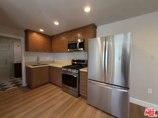 7038 Alcove Avenue, North Hollywood, CA 91605