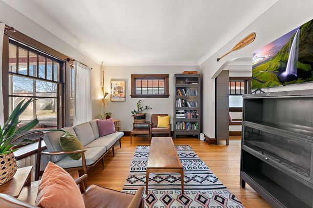 1238 Sherburne Avenue, Saint Paul, MN 55104