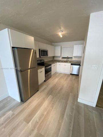 1939 Jefferson Street 102, Hollywood, FL 33020