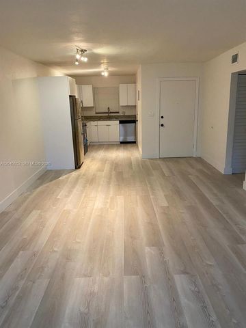 1939 Jefferson Street 102, Hollywood, FL 33020