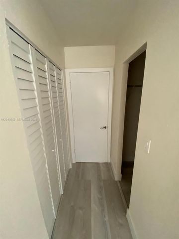 1939 Jefferson Street 102, Hollywood, FL 33020