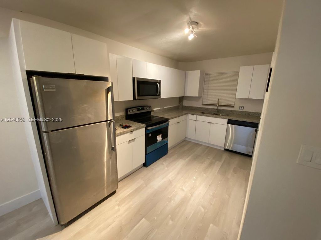 1939 Jefferson Street 102, Hollywood, FL 33020