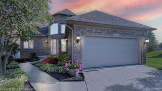6400 Copper Creek Drive W, Washington Township, MI 48094