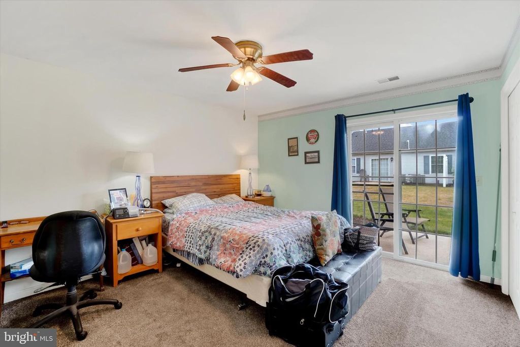 Image 15 of property listing at 1010 VILLAGE WAY #1010, York, PA 17404