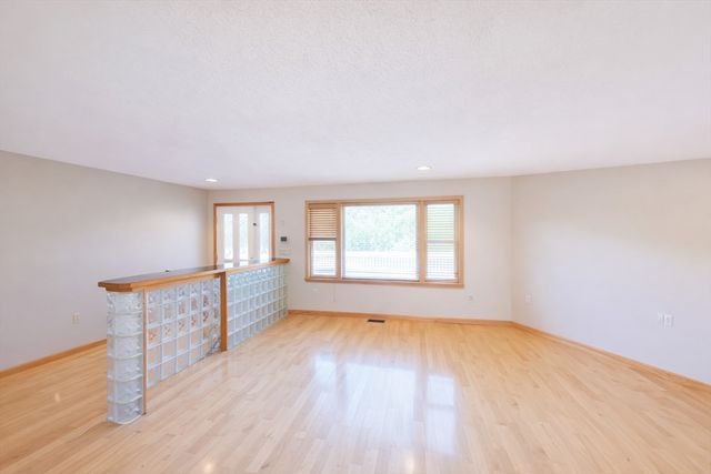 465 Fellsway East 465, Malden, MA 02148