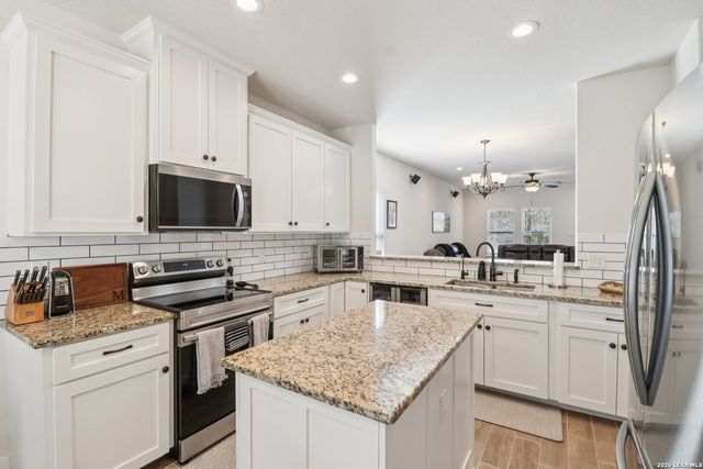 218 Canyon Vw, Spring Branch, TX 78070