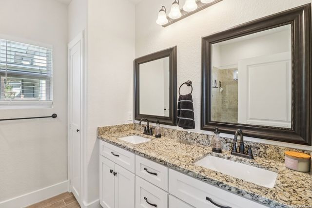 218 Canyon Vw, Spring Branch, TX 78070