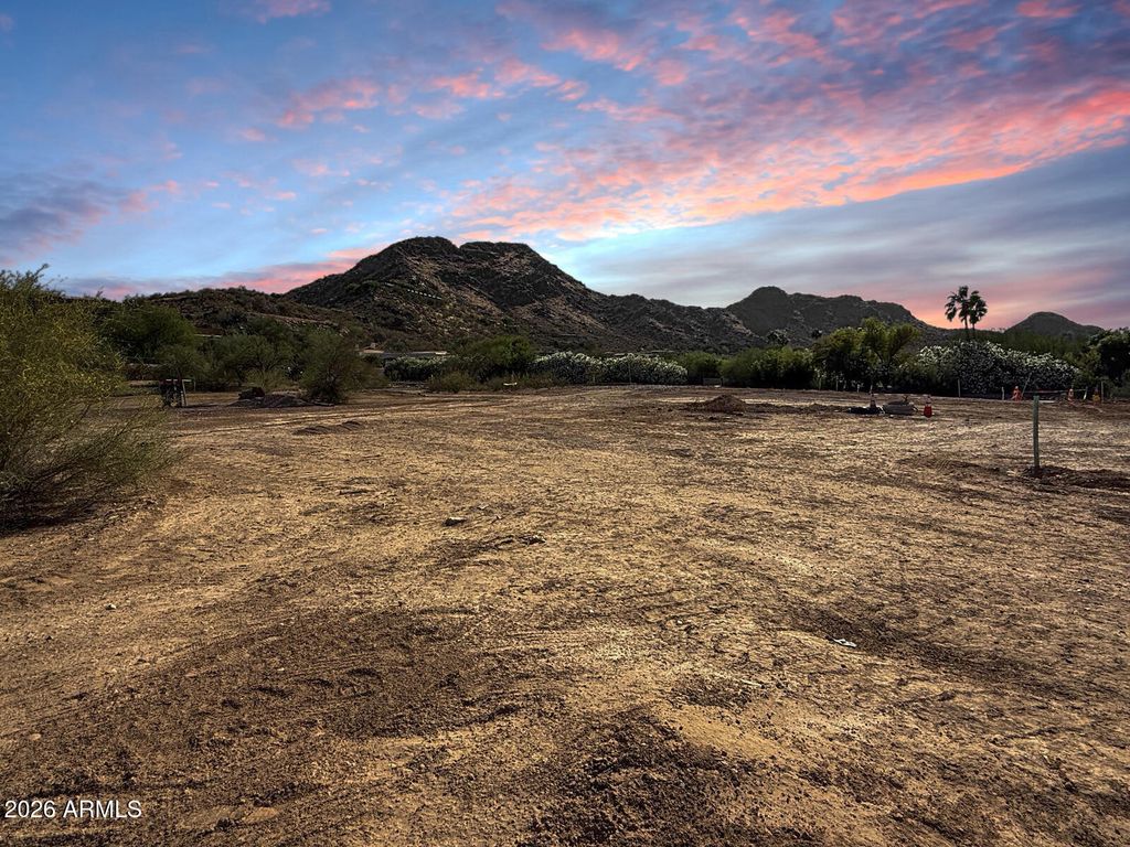 6107 E IRONWOOD Drive 12, Paradise Valley, AZ 85253