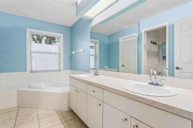 19511 WYNDMILL CIRCLE, Odessa, FL 33556