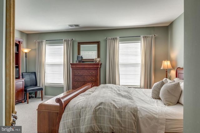 43726 CLEAR LAKE SQ, Ashburn, VA 20147