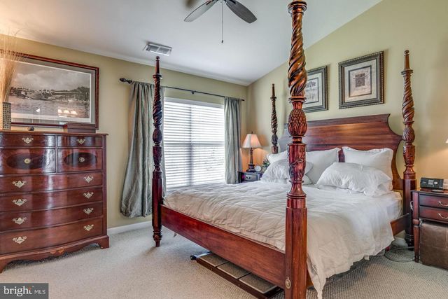 43726 CLEAR LAKE SQ, Ashburn, VA 20147