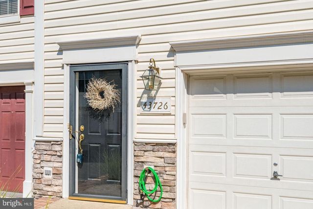 43726 CLEAR LAKE SQ, Ashburn, VA 20147