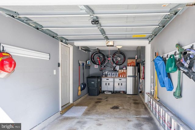 43726 CLEAR LAKE SQ, Ashburn, VA 20147