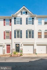 43726 CLEAR LAKE SQ, Ashburn, VA 20147