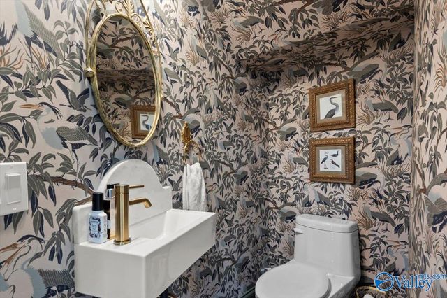 1092 Heritage Drive, Guntersville, AL 35976