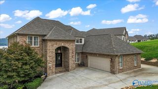 1092 Heritage Drive, Guntersville, AL 35976