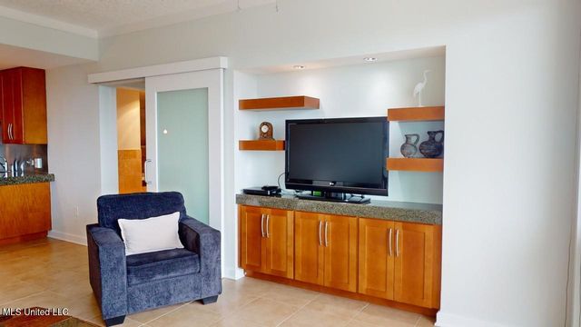 2060 Beach Boulevard, 701, Biloxi, MS 39531